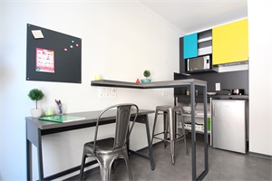 studio à la vente -   13003  MARSEILLE, surface 25 m2 vente studio - UBI437043722